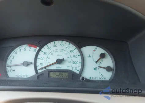 2004 Toyota Corolla Le z USA, uszkodzony, nr VIN 2T1BR32E54C287386